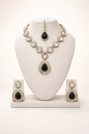 Victorian AD Necklace Set with Black Teardrop Pendant